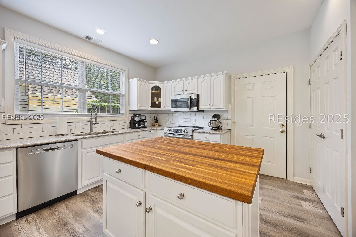 Hilton Head Island, South Carolina 29926, United States, 4 Bedrooms Bedrooms, ,3 BathroomsBathrooms,Residential,Active,227228