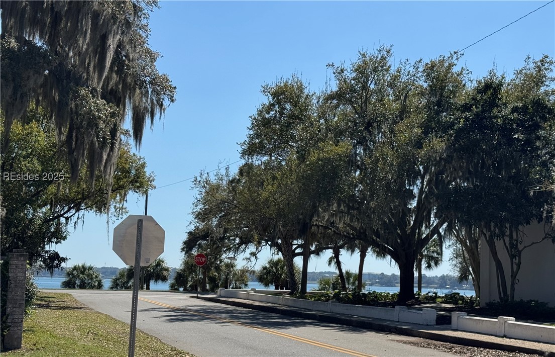 1411 North Street, Beaufort, South Carolina image 2