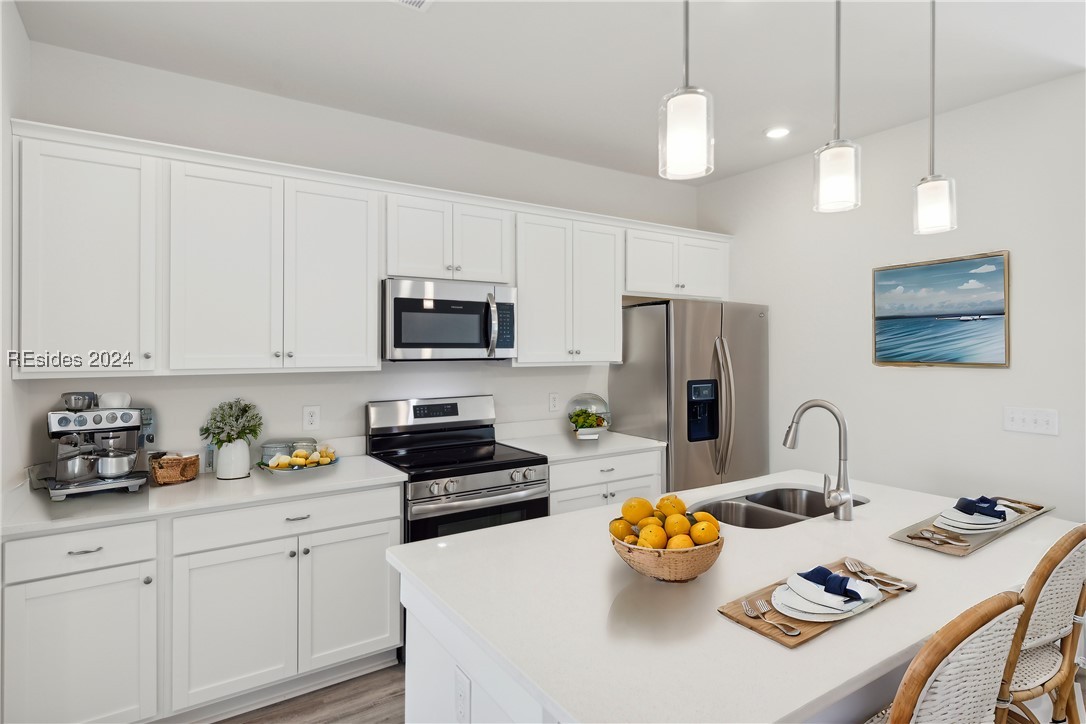 Ridgeland, South Carolina 29936, United States, 3 Bedrooms Bedrooms, ,3 BathroomsBathrooms,Residential,Pending,25852