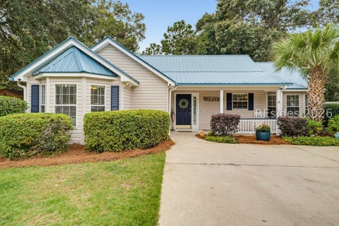 Homes For Sale - 11 Lucerne Avenue<br/> Beaufort, SC 29907