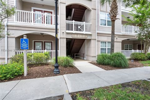 Condominium in Bluffton SC 4924 Bluffton Parkway.jpg