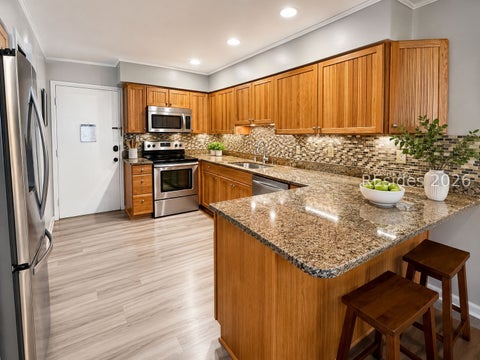 Condo For Sale - 45 Folly Field Road #11J<br/> Hilton Head Island, SC 29928
