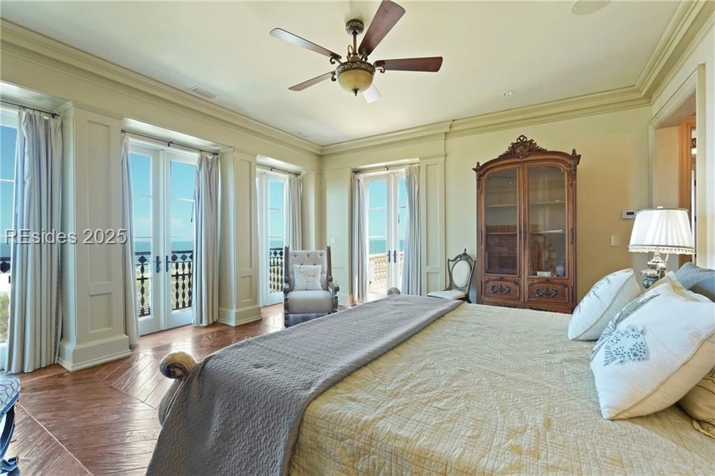 3 Stella Del Mare Manor
