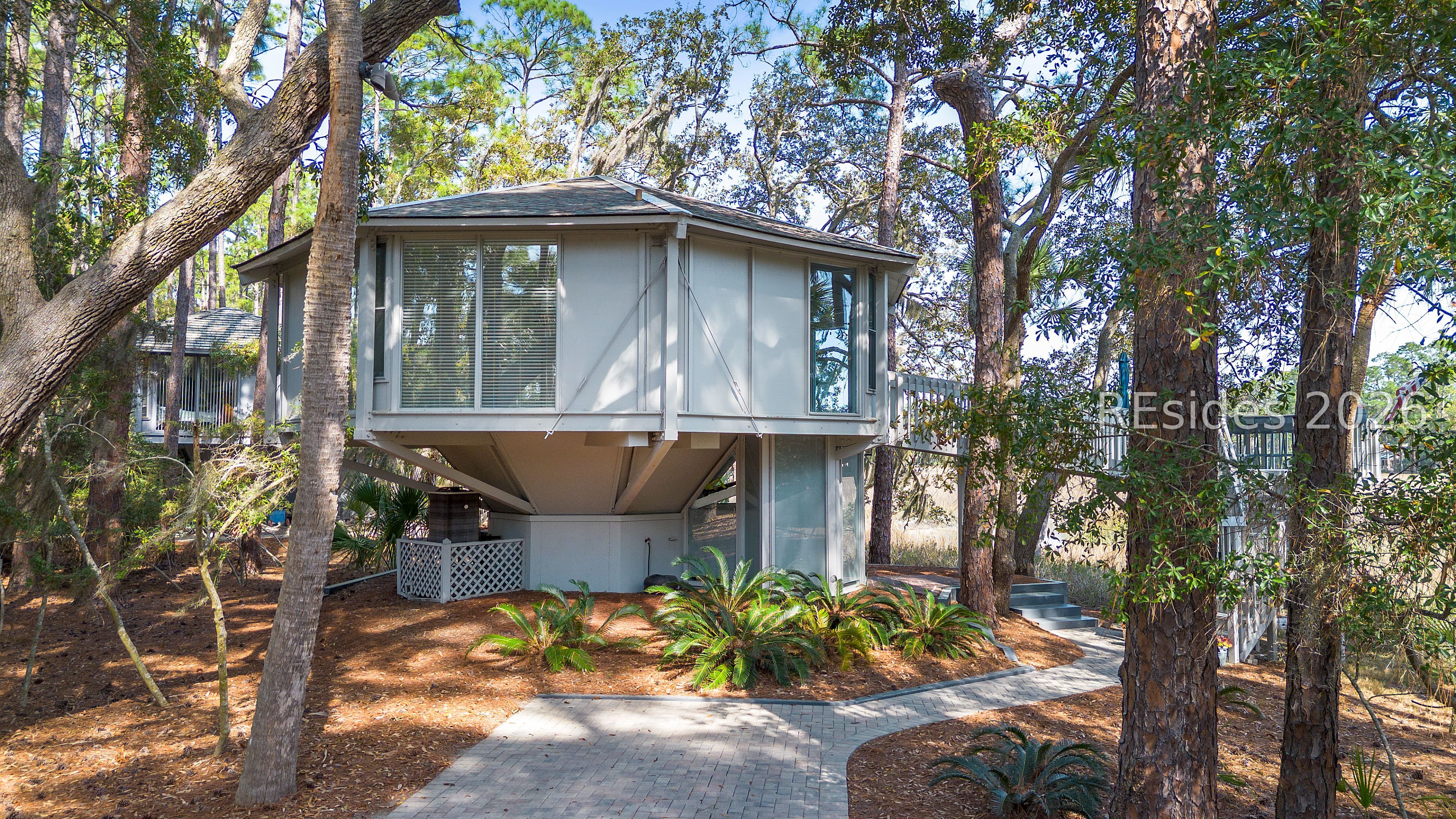 2015 Deer Island Road