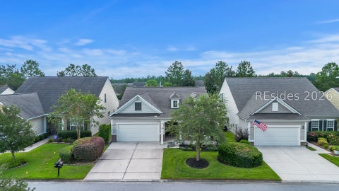Homes For Sale - 696 Knollwood Court<br/> Bluffton, SC 29909