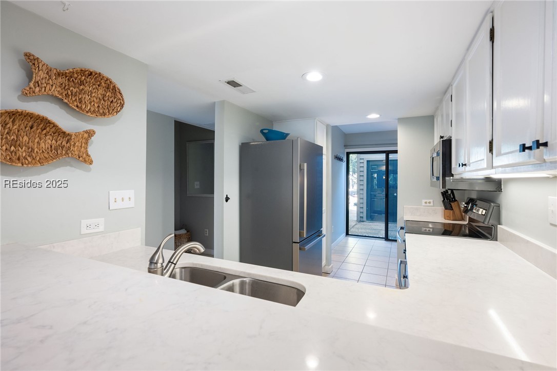 Hilton Head Island, South Carolina 29928, United States, 2 Bedrooms Bedrooms, ,3 BathroomsBathrooms,Residential,Active,11481