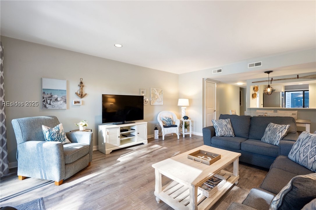 Hilton Head Island, South Carolina 29928, United States, 2 Bedrooms Bedrooms, ,3 BathroomsBathrooms,Residential,Active,11481