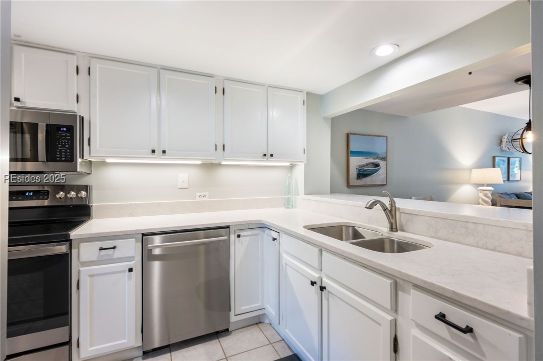 Hilton Head Island, South Carolina 29928, United States, 2 Bedrooms Bedrooms, ,3 BathroomsBathrooms,Residential,Active,11481