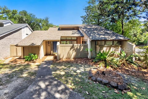 Homes For Sale - 22 Stable Gate Road<br/> Hilton Head Island, SC 29926