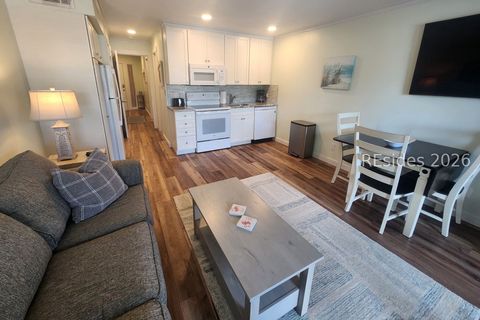 Condo For Sale - 40 Folly Field Road #B119<br/> Hilton Head Island, SC 29928