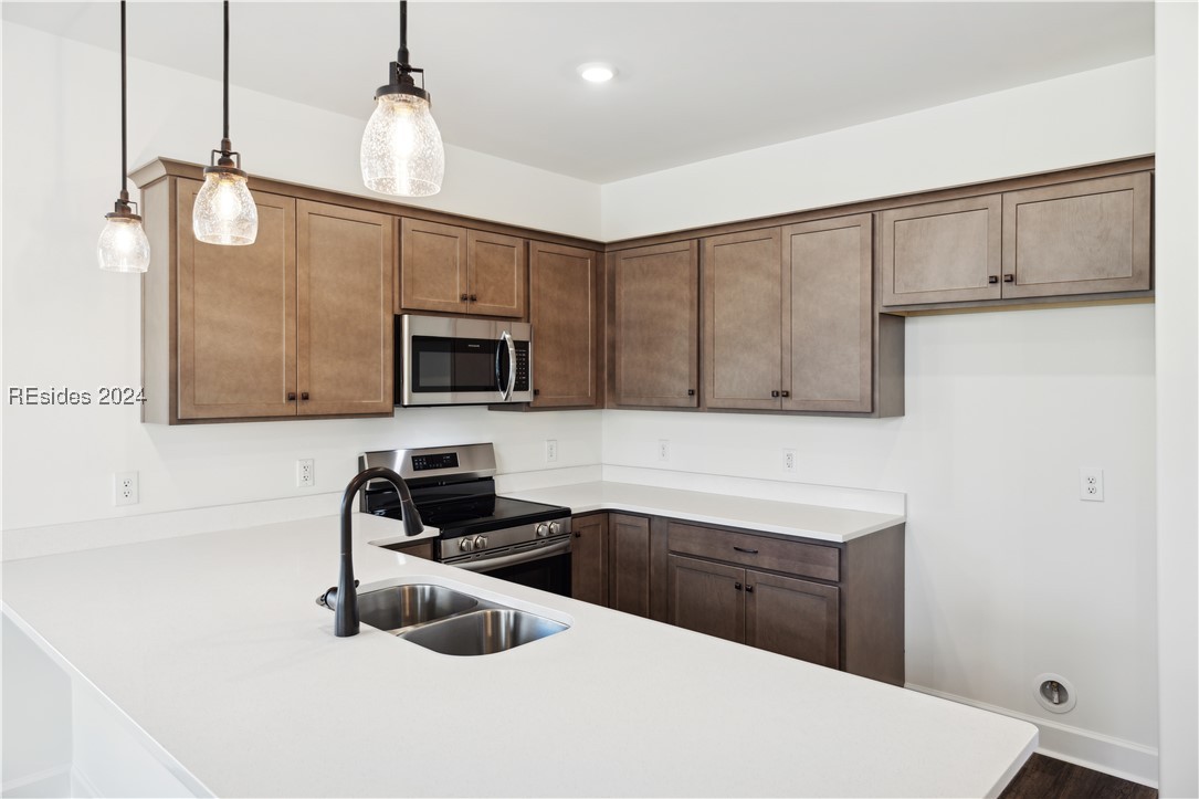 Ridgeland, South Carolina 29936, United States, 3 Bedrooms Bedrooms, ,3 BathroomsBathrooms,Residential,Pending,25863