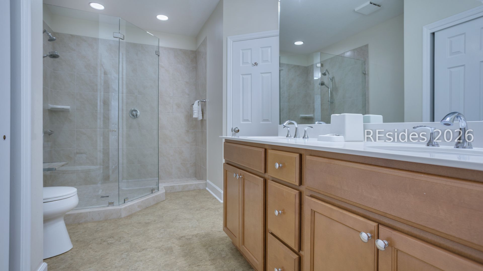Photo 1 of 35 — 14 Wimbledon Court Unit 403-1, Hilton Head Island, SC 29928