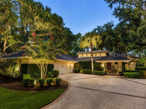 Homes For Sale - 3 Pendergrass Court<br/> Hilton Head Island, SC 29928