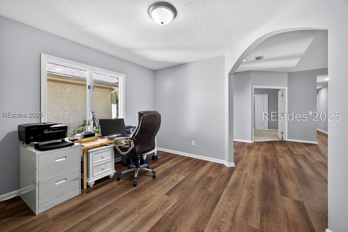 Hilton Head Island, South Carolina 29926, United States, 3 Bedrooms Bedrooms, ,2 BathroomsBathrooms,Residential,Pending,238251