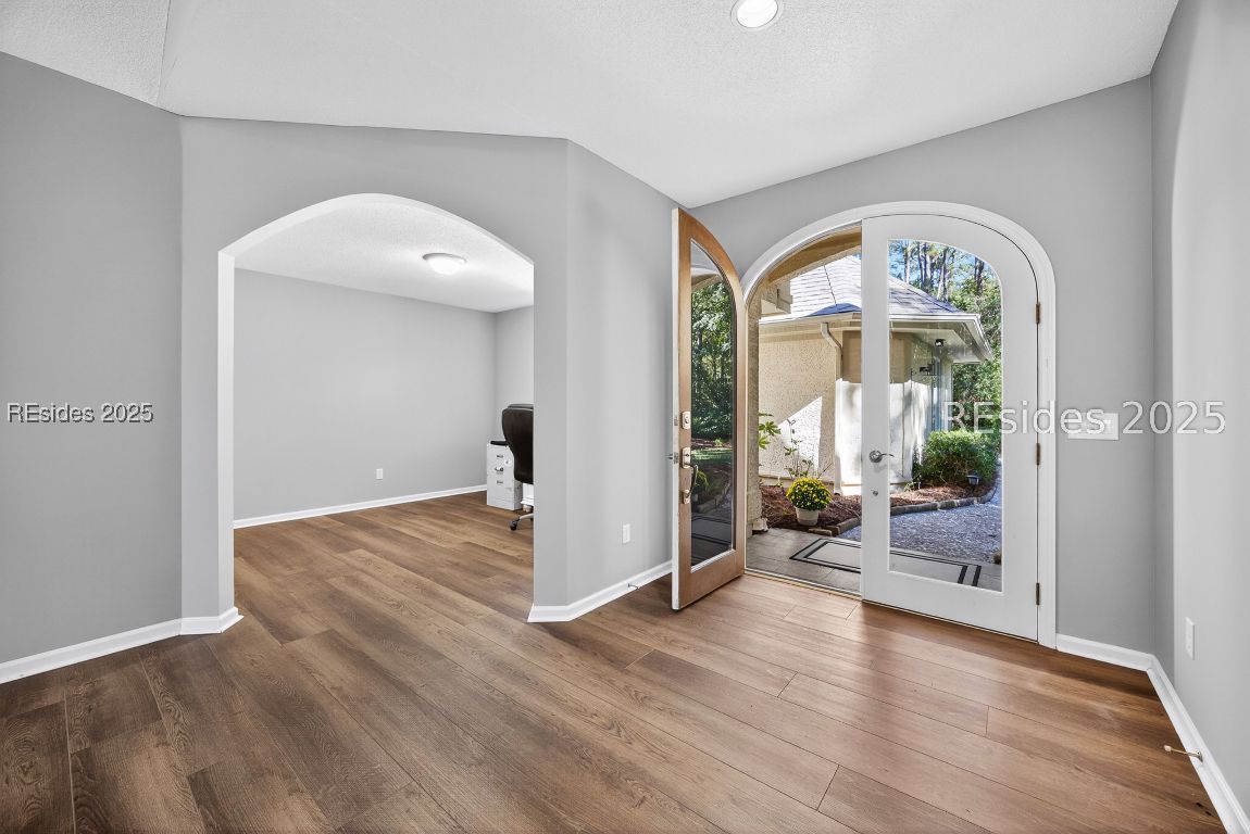 Hilton Head Island, South Carolina 29926, United States, 3 Bedrooms Bedrooms, ,2 BathroomsBathrooms,Residential,Pending,238251