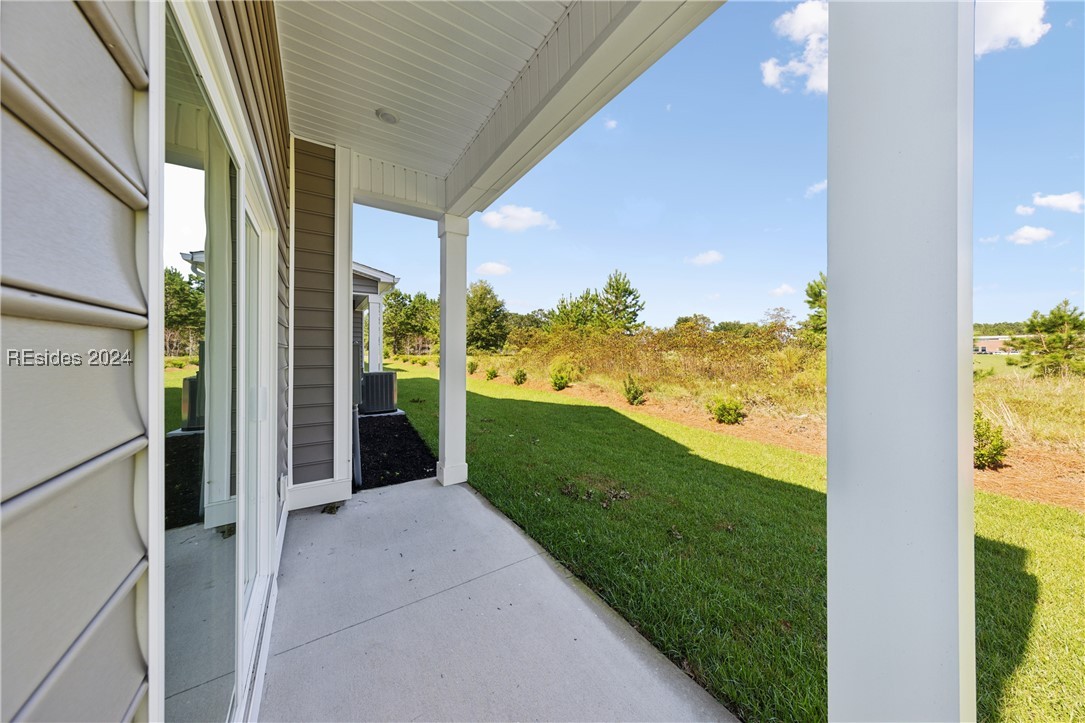 Ridgeland, South Carolina 29936, United States, 3 Bedrooms Bedrooms, ,3 BathroomsBathrooms,Residential,Active,25904