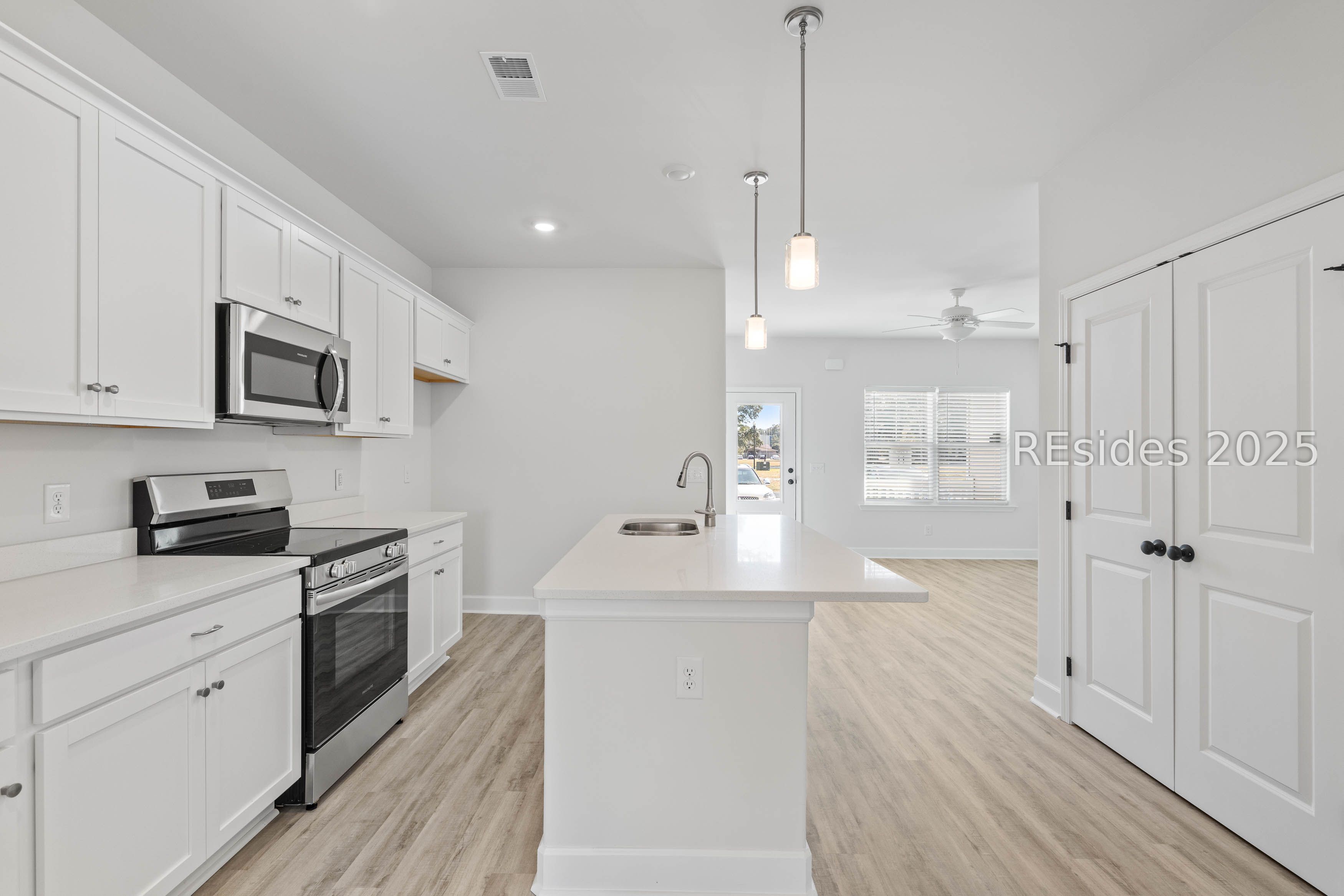 Ridgeland, South Carolina 29936, United States, 3 Bedrooms Bedrooms, ,3 BathroomsBathrooms,Residential,Active,25904