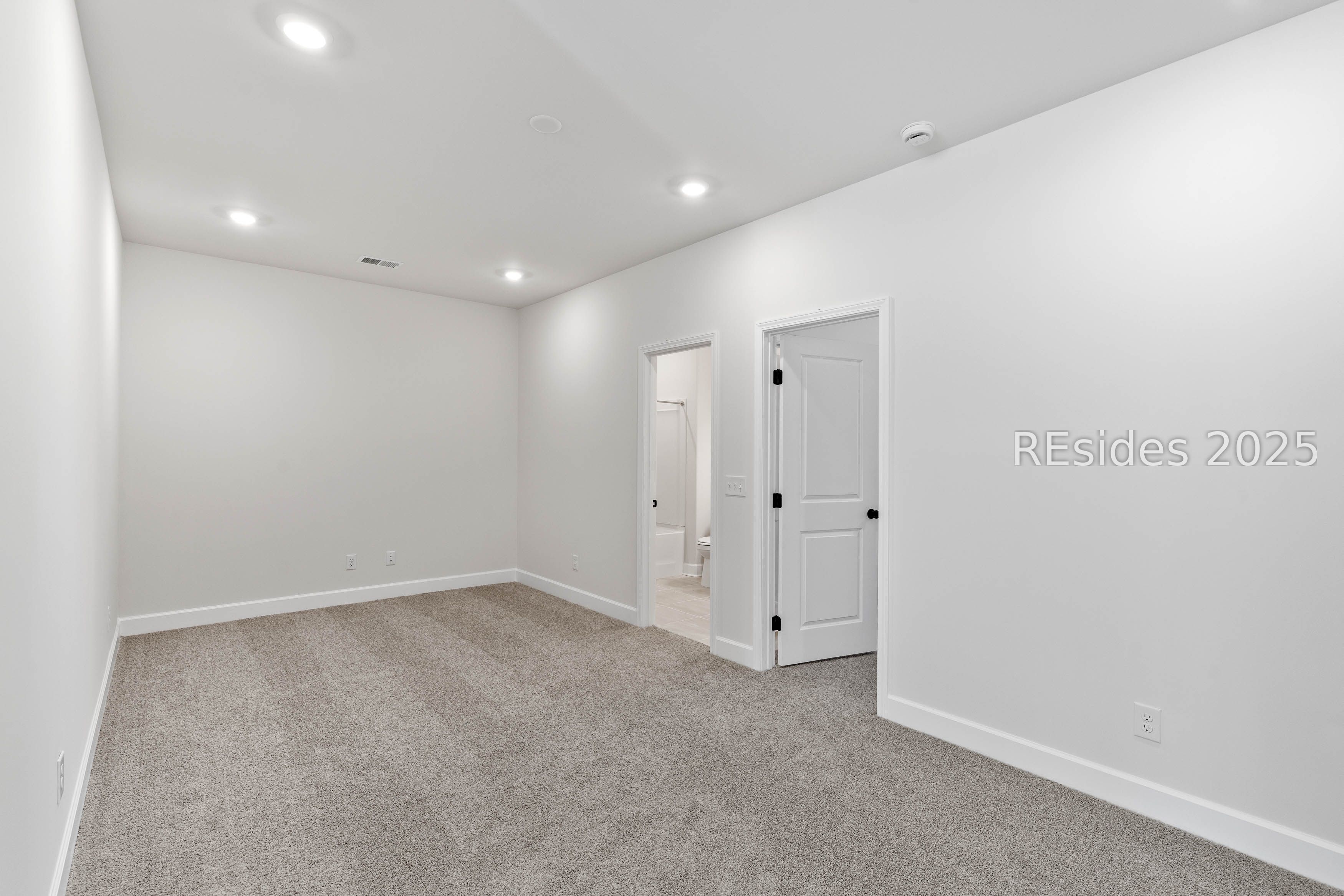 Ridgeland, South Carolina 29936, United States, 3 Bedrooms Bedrooms, ,3 BathroomsBathrooms,Residential,Active,25904