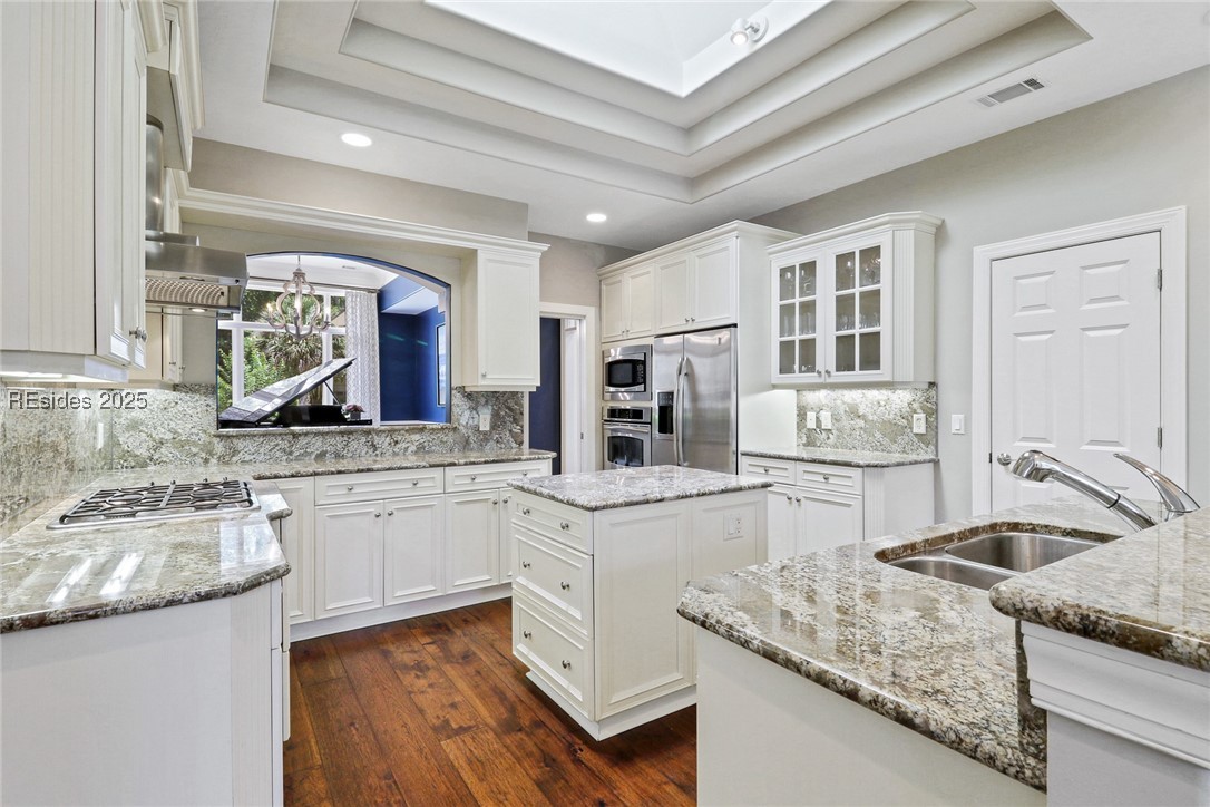 16 S Golden Hind Drive, Hilton Head Island, Texas image 17