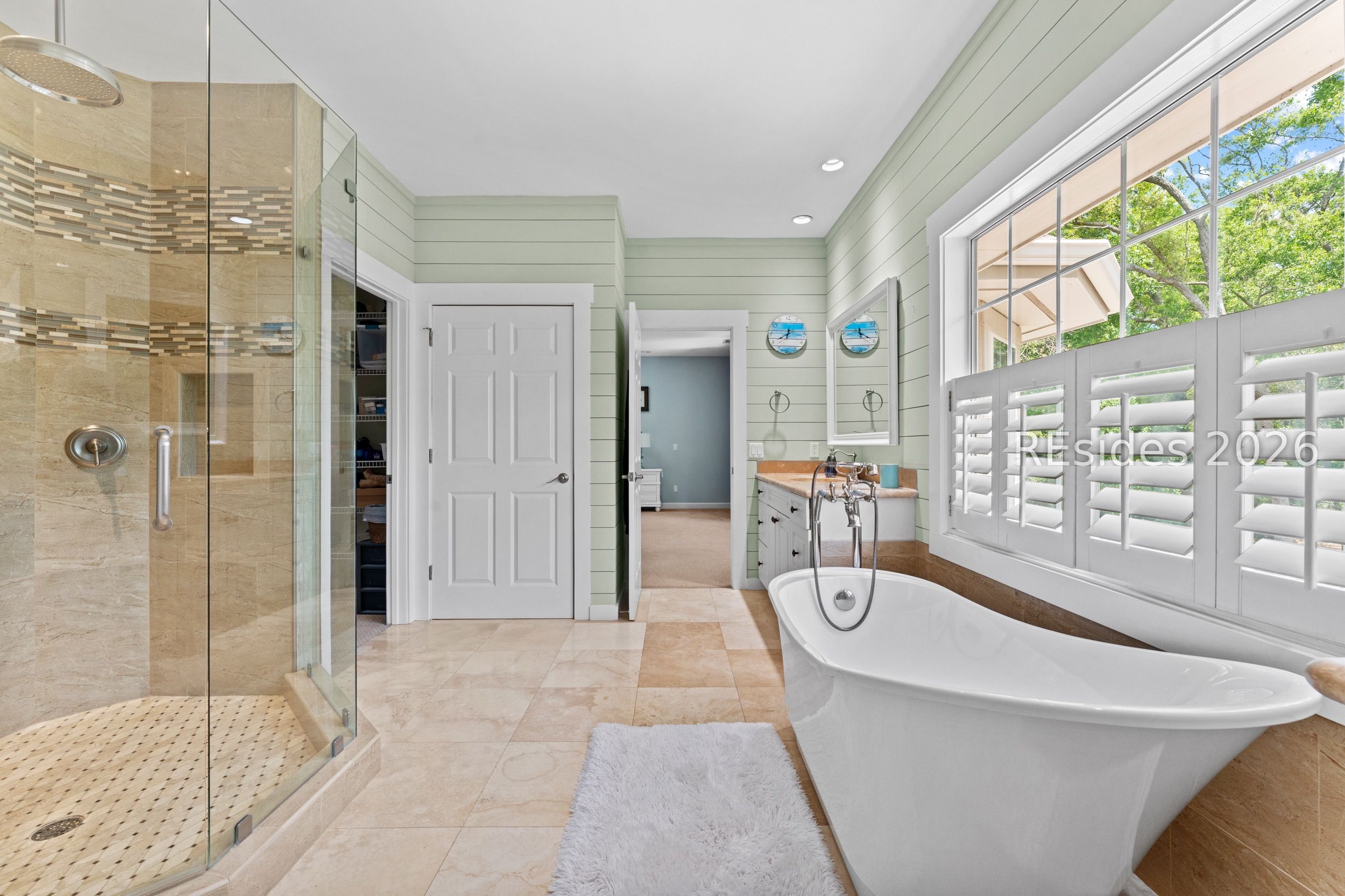 Hilton Head Island, South Carolina, 29926, United States, 5 Bedrooms Bedrooms, ,4 BathroomsBathrooms,Residential,Active,2035098