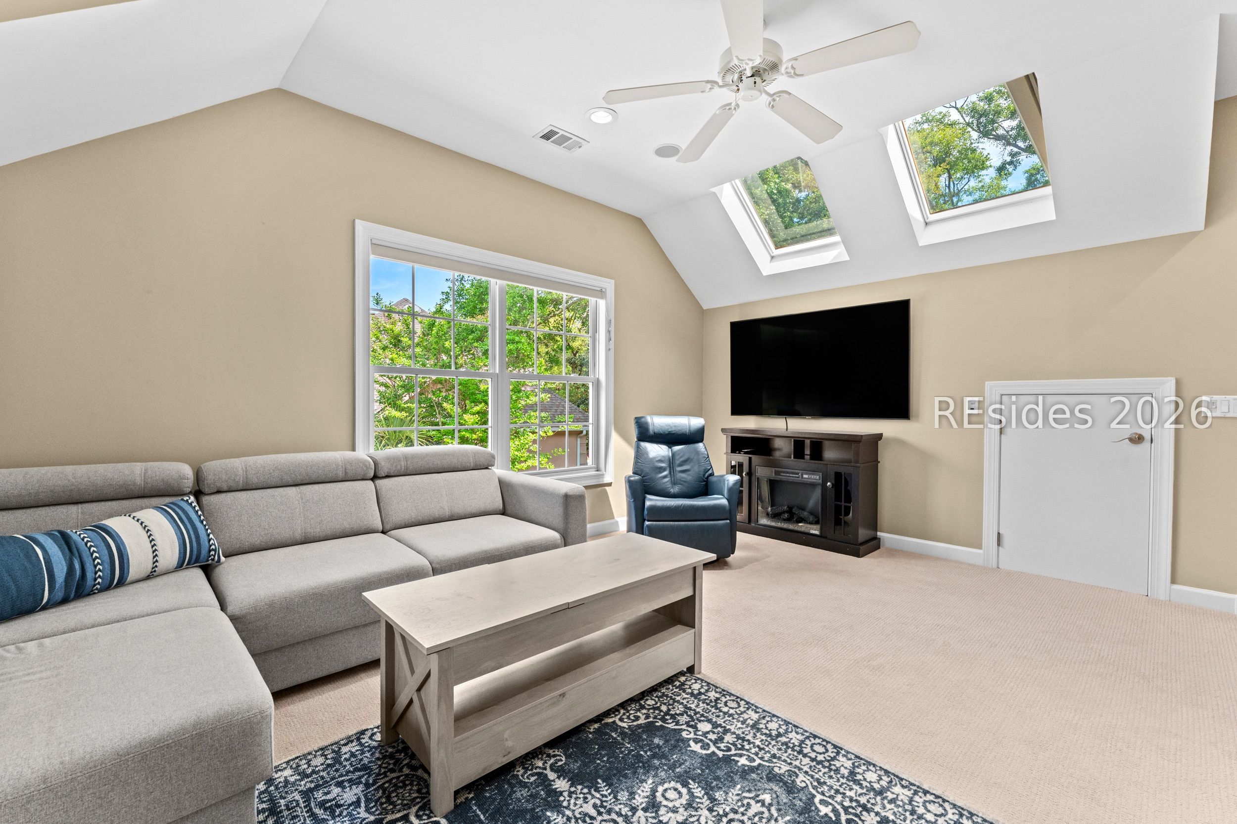 Hilton Head Island, South Carolina, 29926, United States, 5 Bedrooms Bedrooms, ,4 BathroomsBathrooms,Residential,Active,2035098