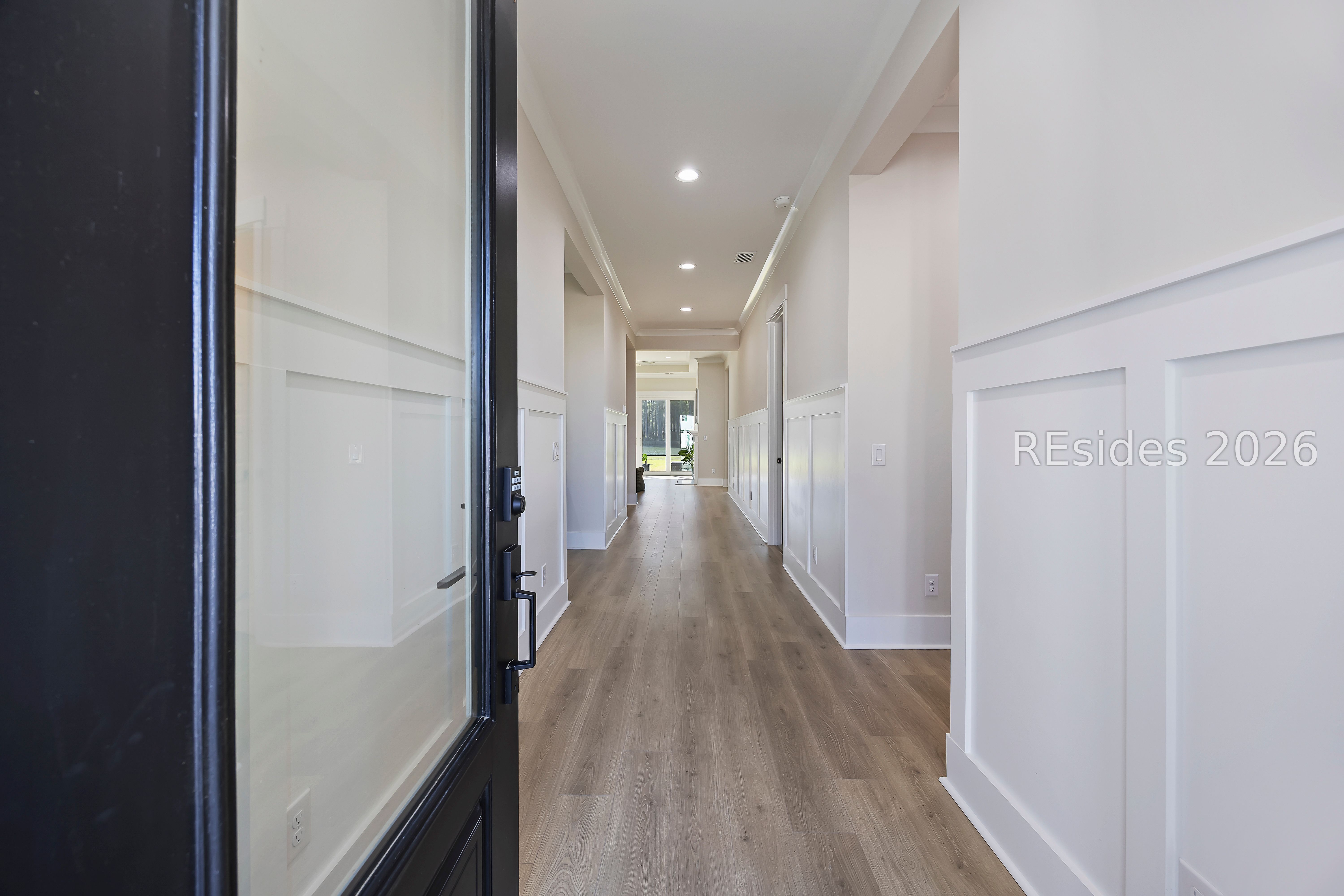 2221 Laurel Oak Avenue