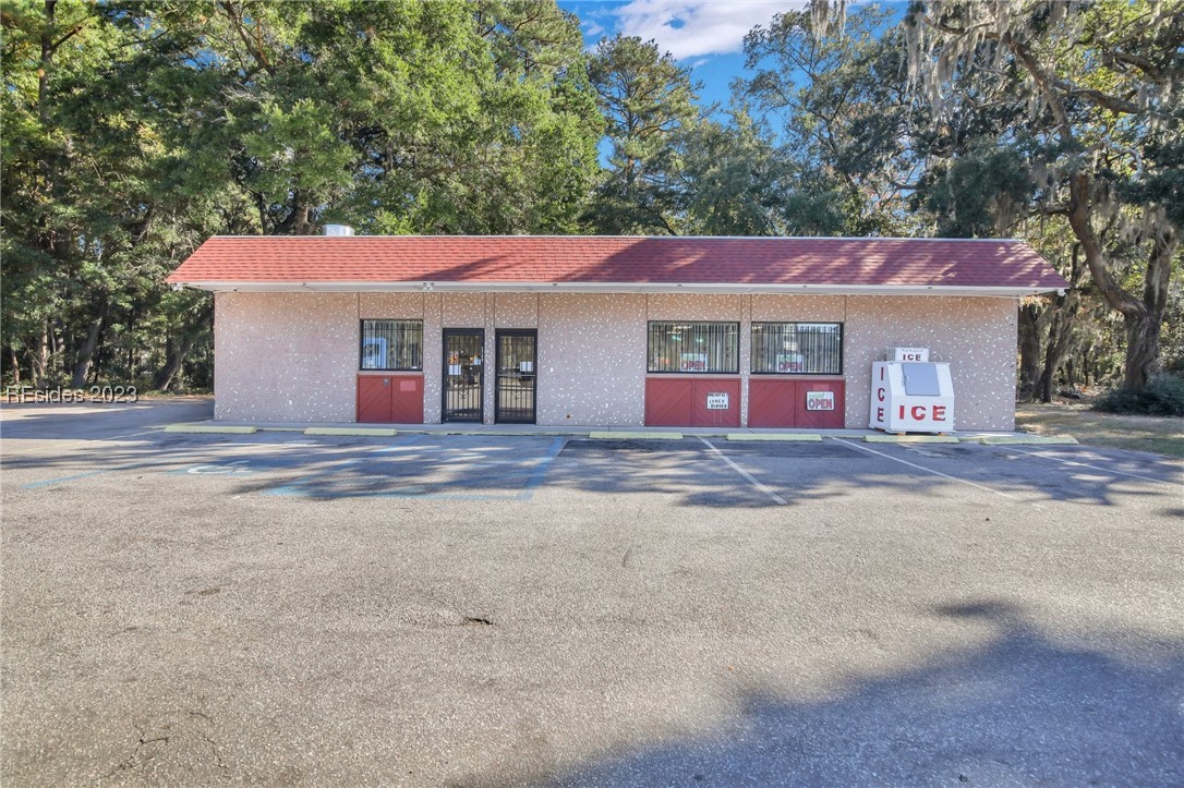 Photo 1 of 31 — 2769 Trask Parkway, Beaufort, SC 29906