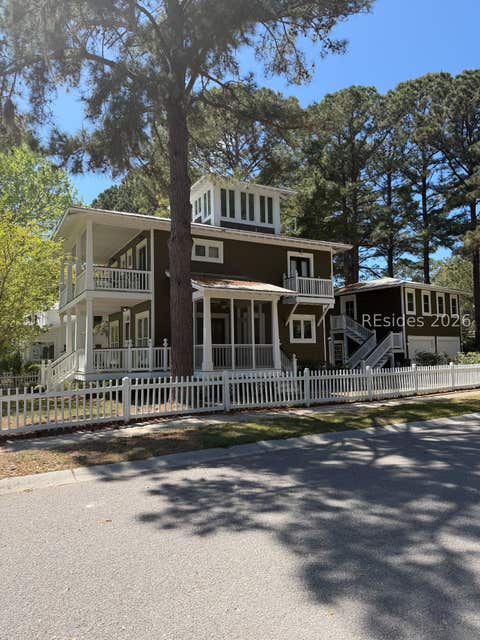 Homes For Sale - 4 Sheffield Court<br/> Beaufort, SC 29907