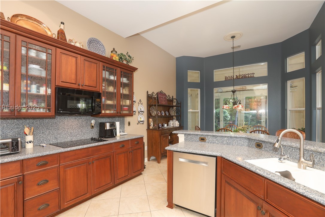5 Savage Court, Bluffton, Texas image 25