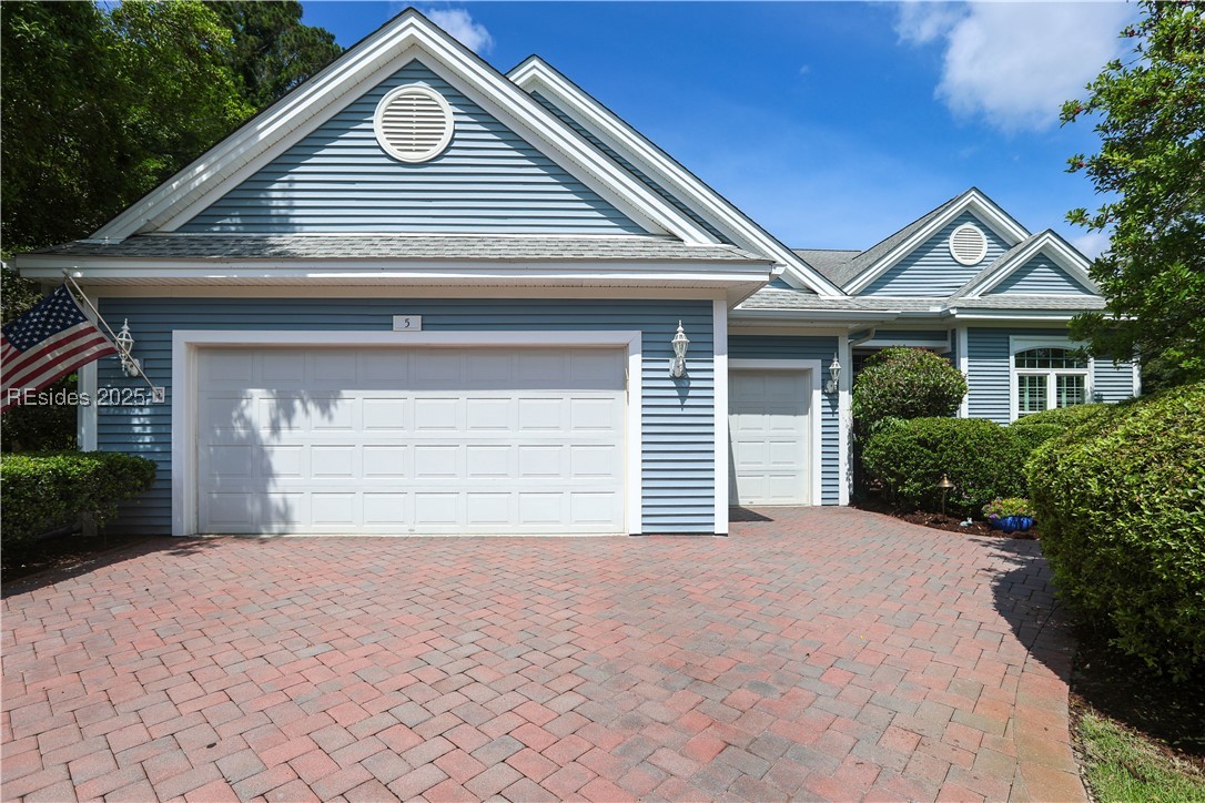 5 Savage Court, Bluffton, Texas image 1