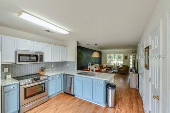 Townhouse at 406 Park Side Way