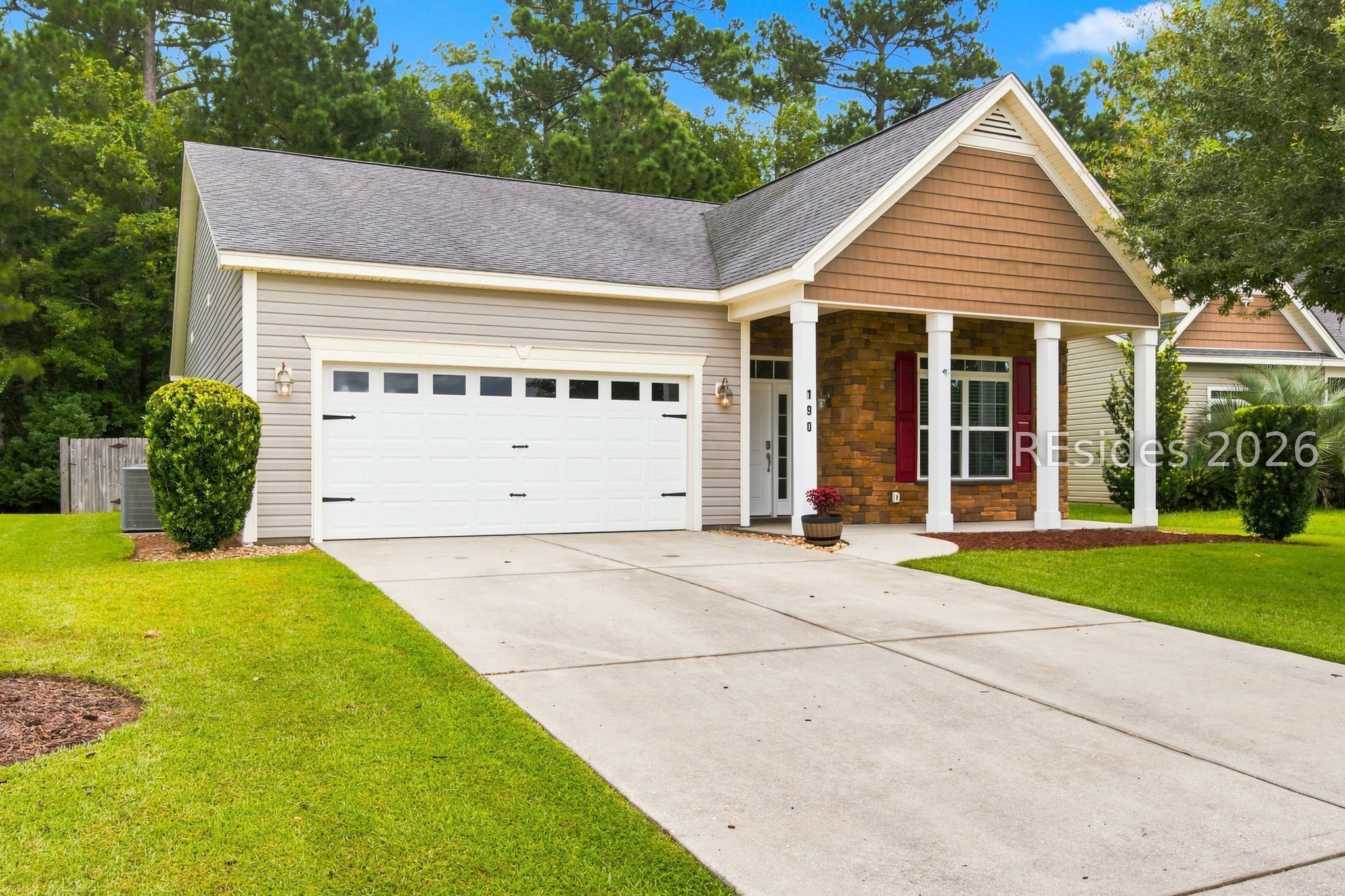 190 White Crescent Circle