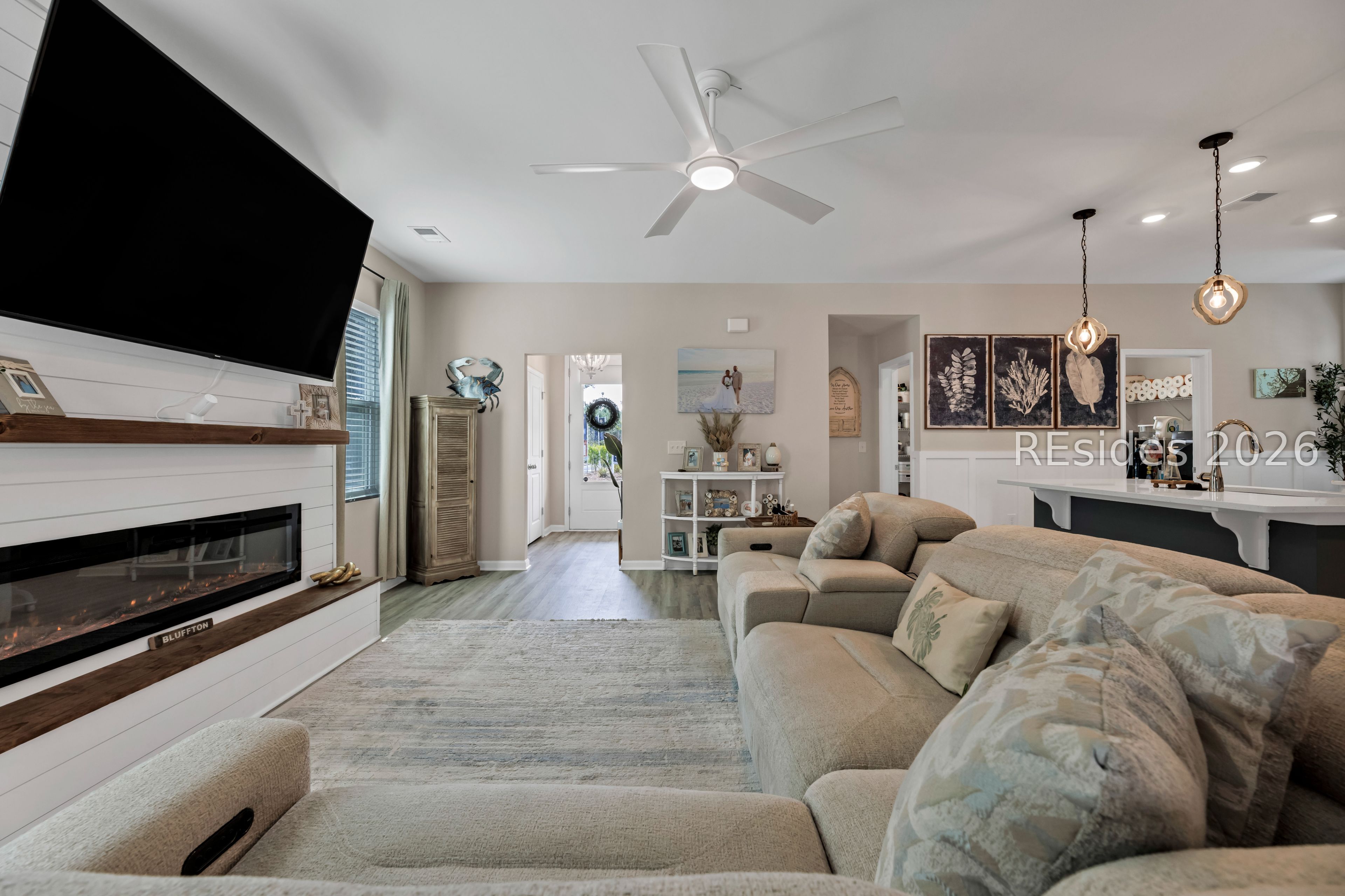 4 Whispering Oaks Circle