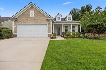 Single Family Residence at 32 Northlake Boulevard