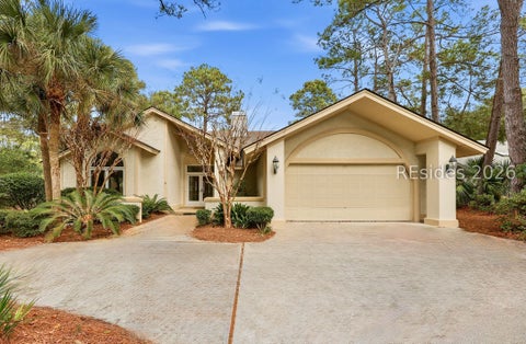 Homes For Sale - 10 Off Shore<br/> Hilton Head Island, SC 29928