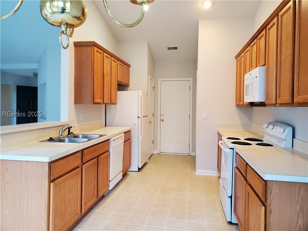 412 Live Oak Walk, Bluffton, South Carolina image 3