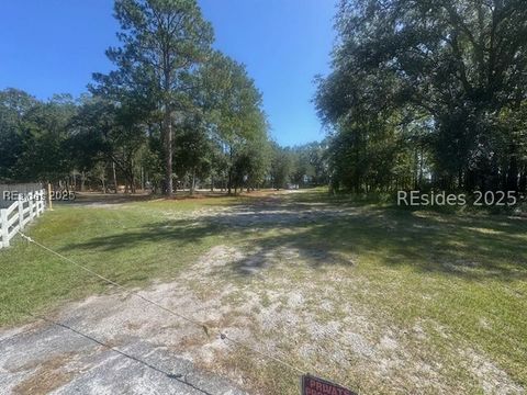 Vacant Land For Sale - 7352 Grays Highway<br/> Ridgeland, SC 29936