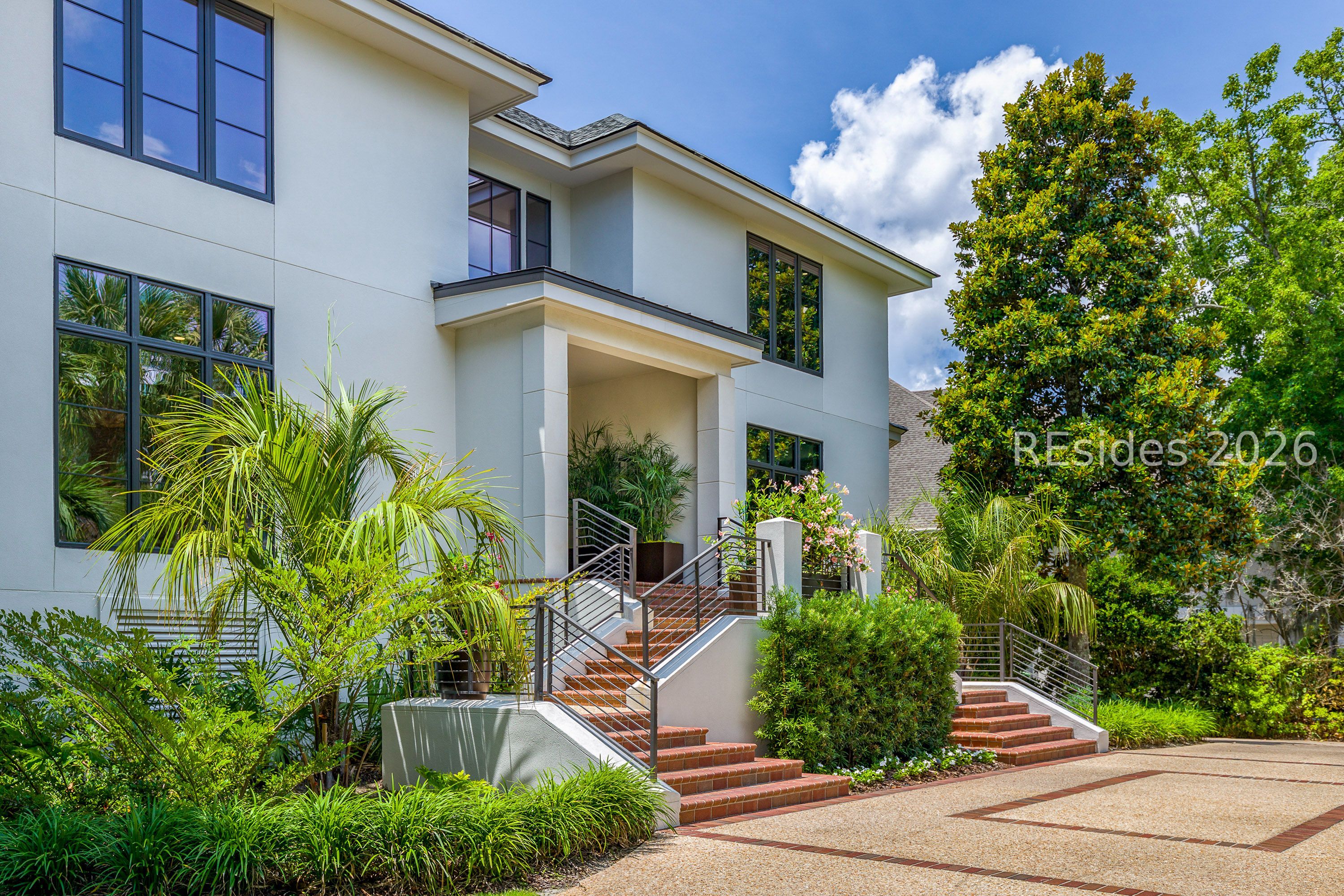 14 Castlebridge Court