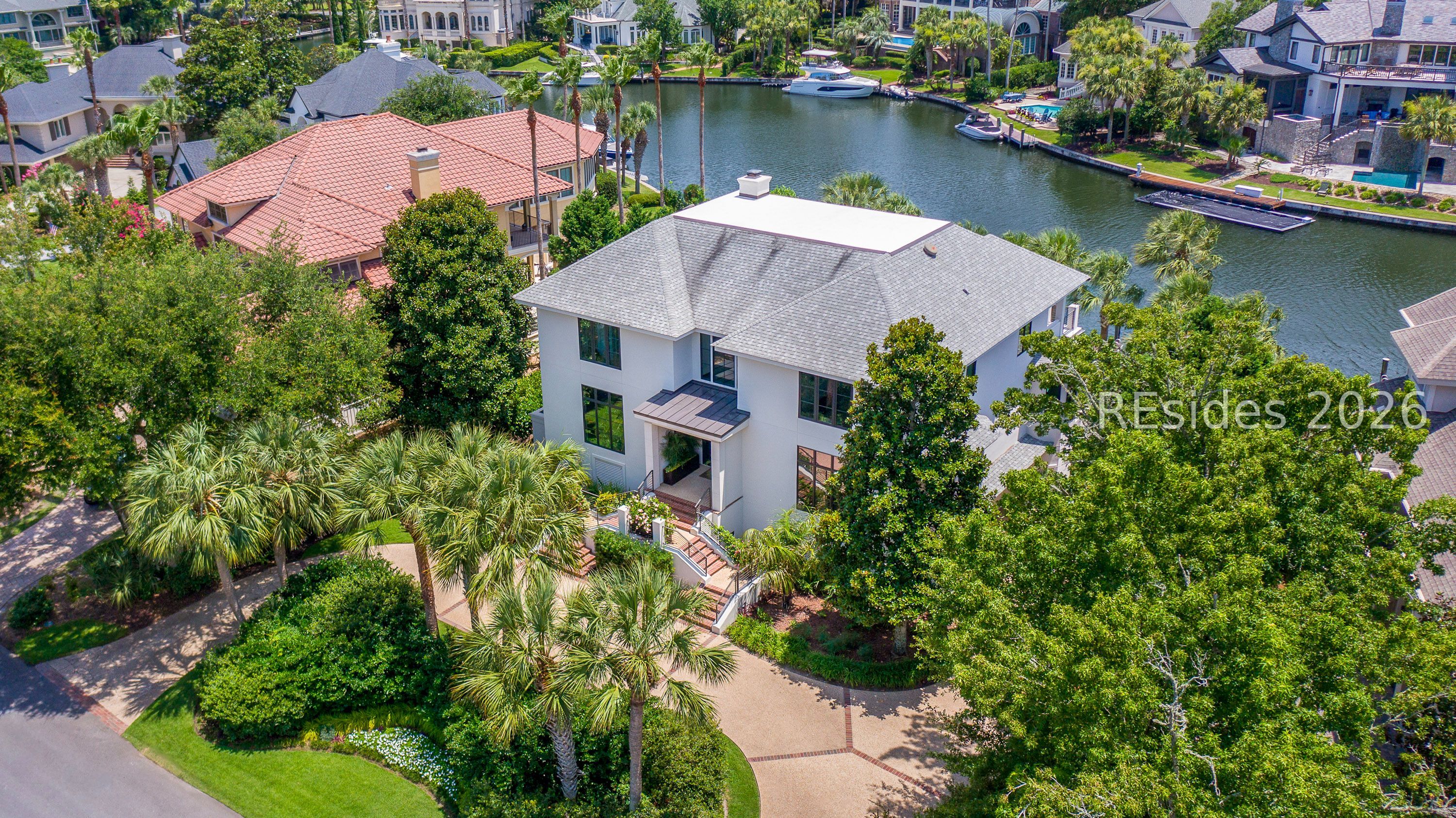14 Castlebridge Court