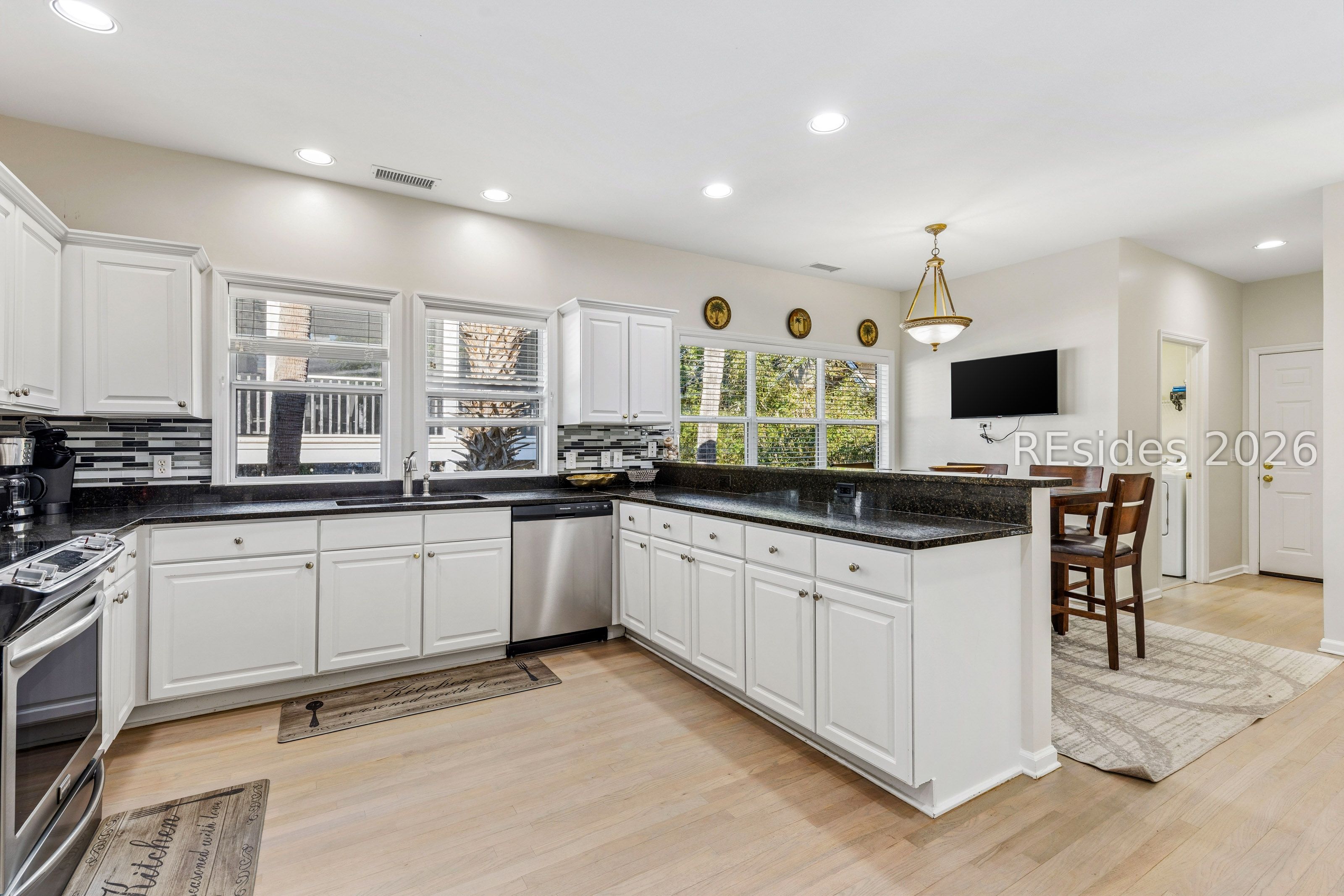 Hilton Head Island, South Carolina, 29928, United States, 4 Bedrooms Bedrooms, ,4 BathroomsBathrooms,Residential,Active,2041638