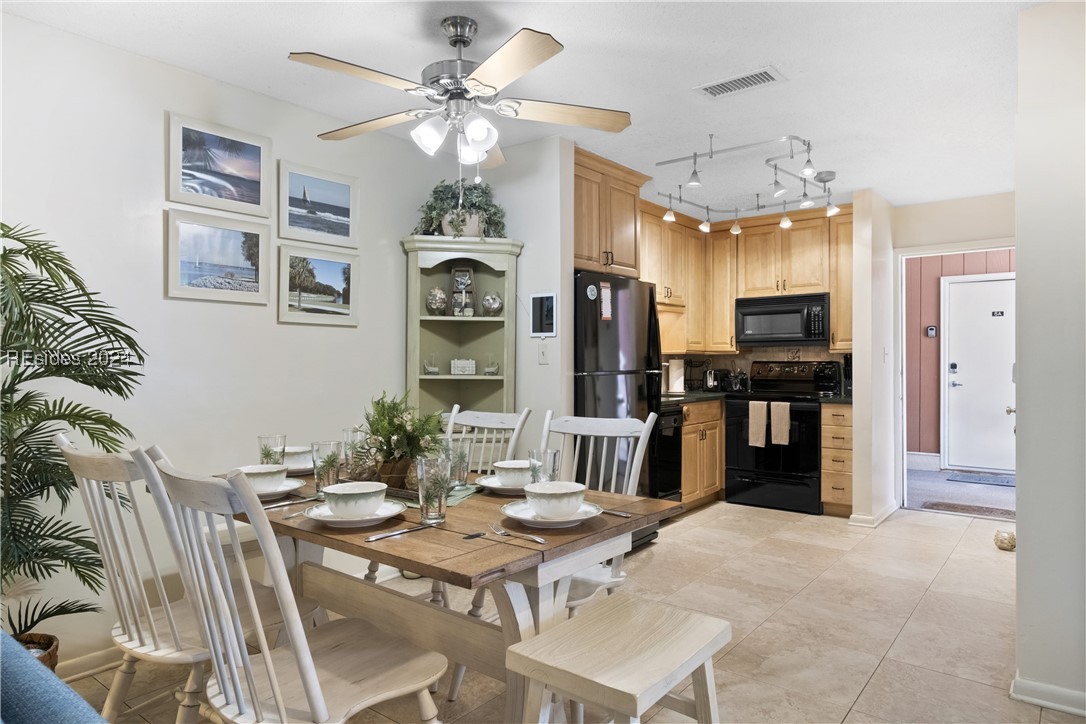 45 Folly Field Road #5B, Hilton Head Island, South Carolina image 2