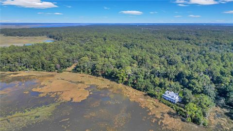 A home in Daufuskie Island