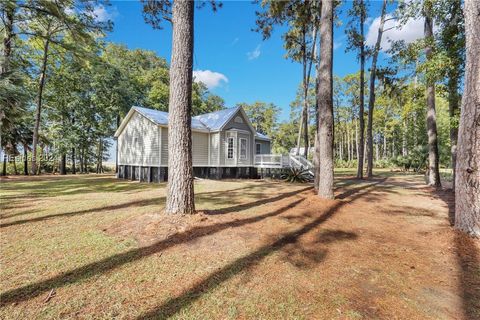 A home in Daufuskie Island