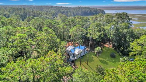 A home in Daufuskie Island