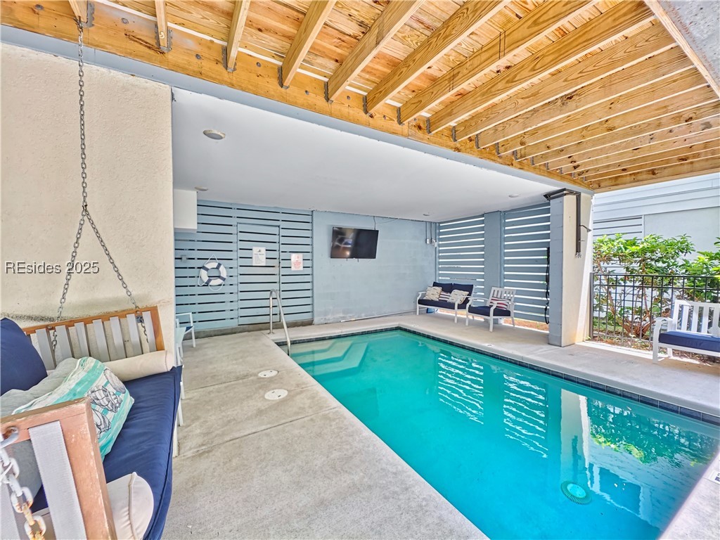 Hilton Head Island, South Carolina, 29928, United States, 5 Bedrooms Bedrooms, ,4 BathroomsBathrooms,Residential,Active,1973536