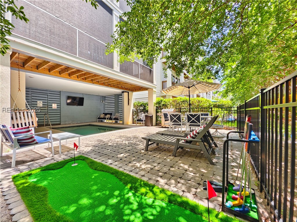 101 Sandcastle Court