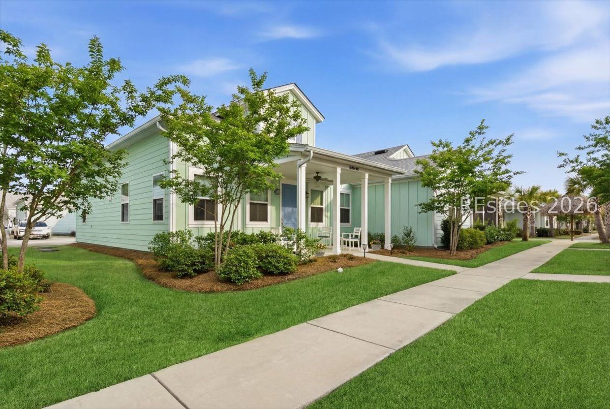 676 Beachcomber Boulevard