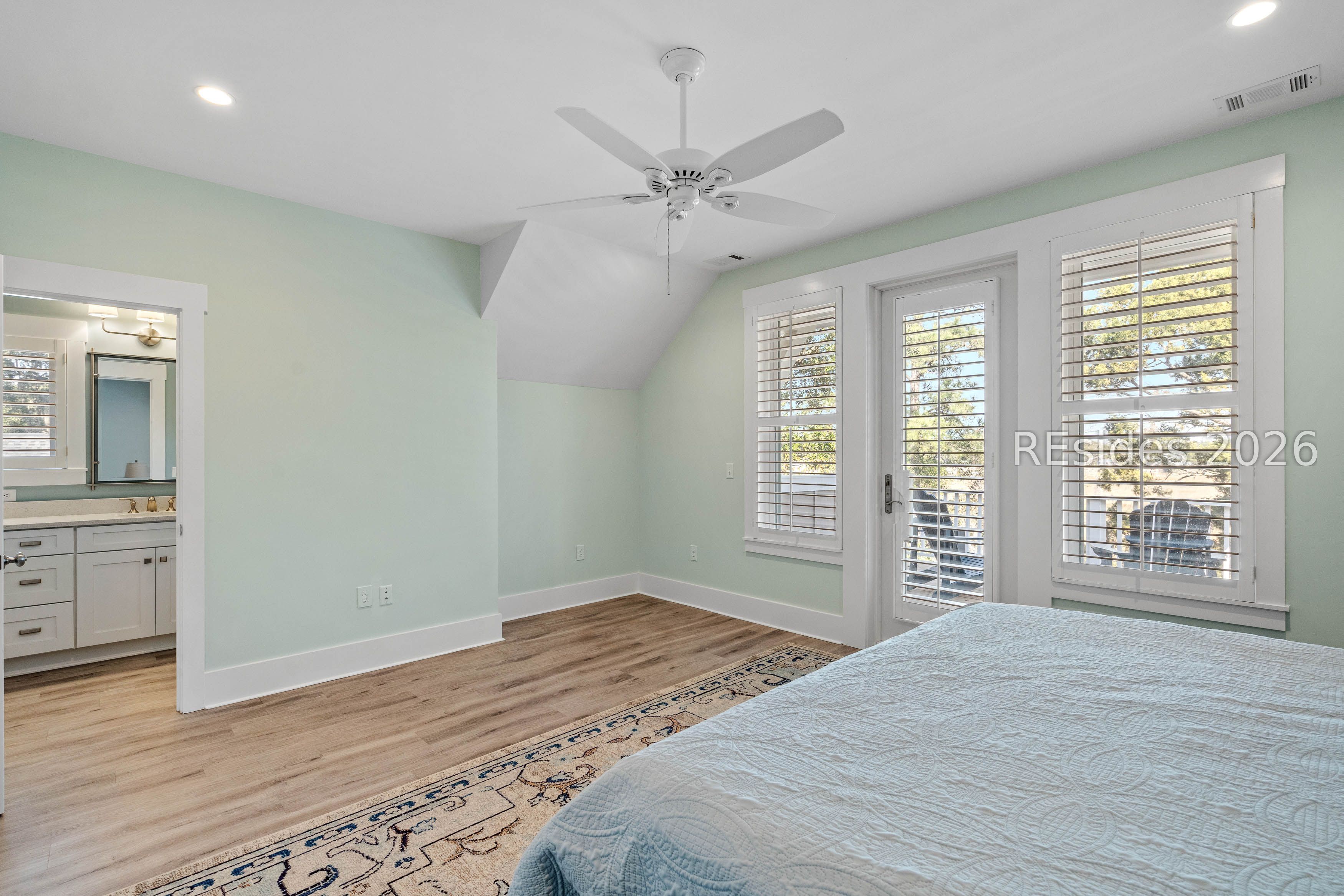 Beaufort, South Carolina, 29907, United States, 4 Bedrooms Bedrooms, ,4 BathroomsBathrooms,Residential,Active,2012210
