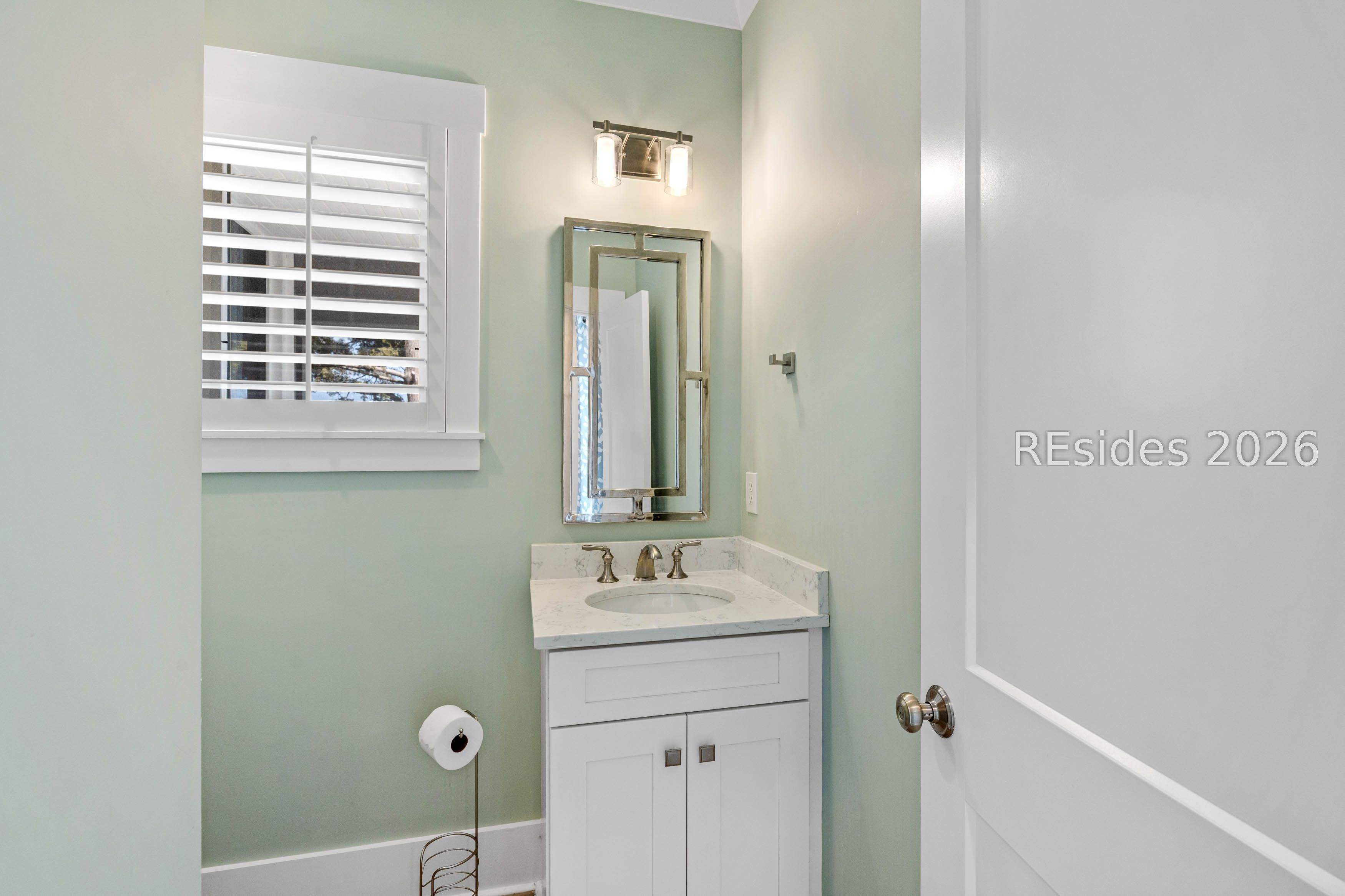 Beaufort, South Carolina, 29907, United States, 4 Bedrooms Bedrooms, ,4 BathroomsBathrooms,Residential,Active,2012210