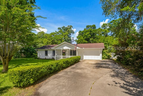 Homes For Sale - 13 Blythewood Road<br/> Beaufort, SC 29907